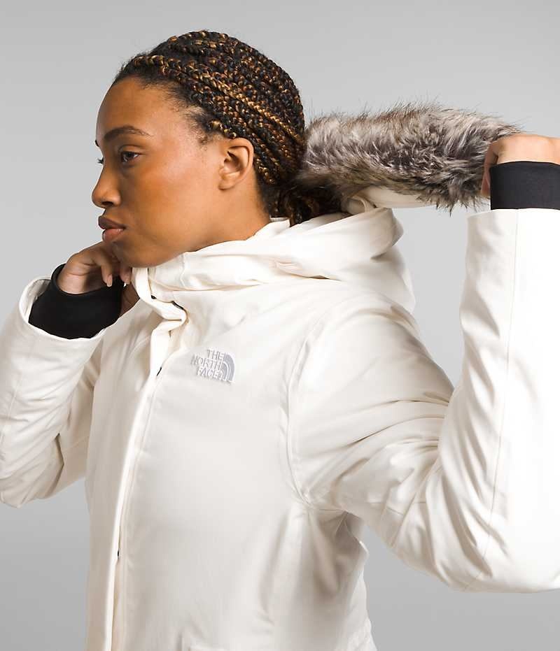 White Women's The North Face Arctic Coat | DUBLIN UEBL